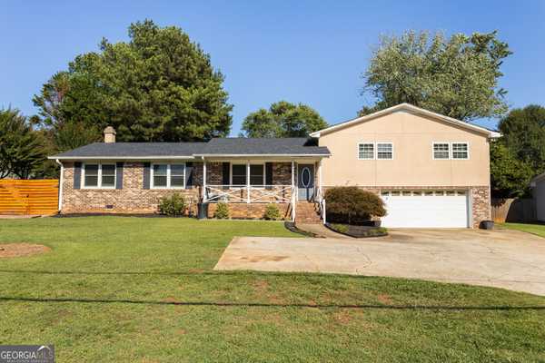 1672 Scufflegrit RD,  Marietta,  GA 30062