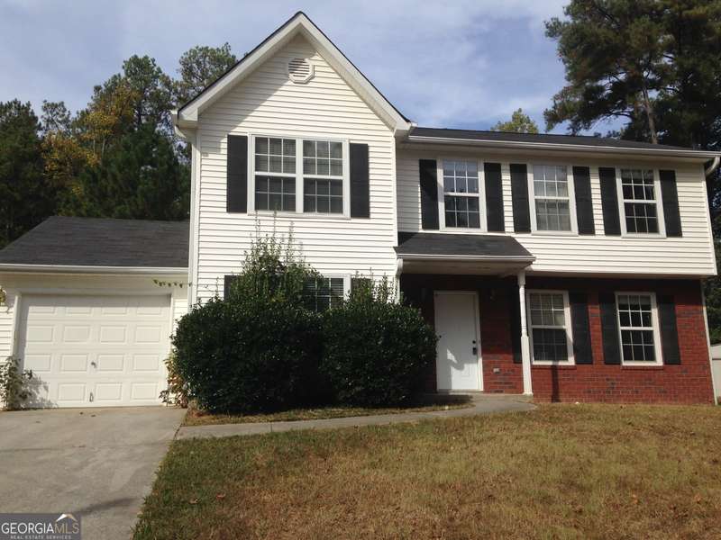 8205 Autumn Green DR, Fairburn, GA 30213