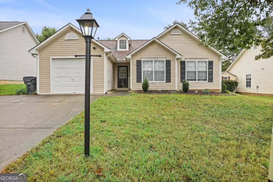 402 Sunny Field CT, Stockbridge, GA 30281