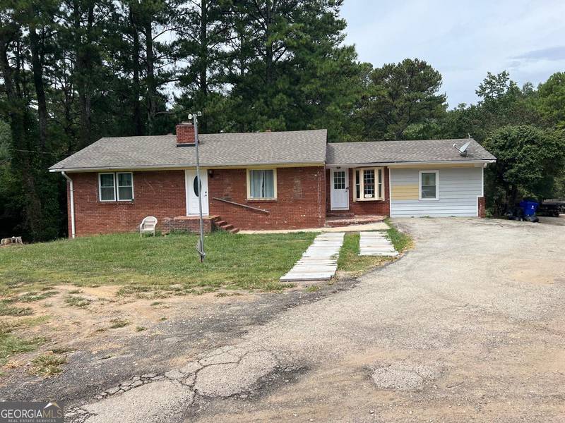 1784 Rock Cut RD, Conley, GA 30288