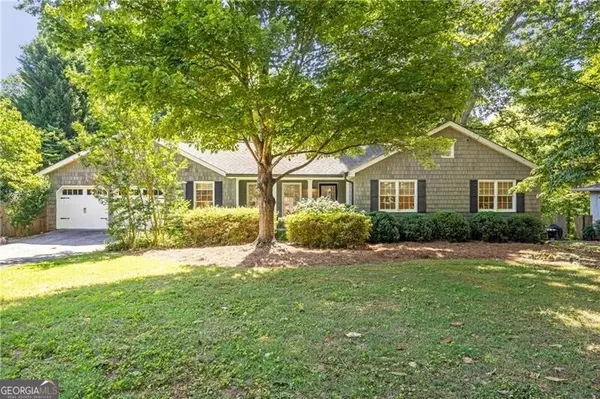 205 Spring DR, Roswell, GA 30075