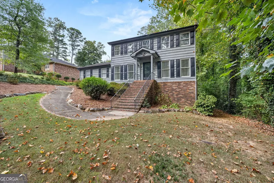 2254 Pine Point DR, Lawrenceville, GA 30043