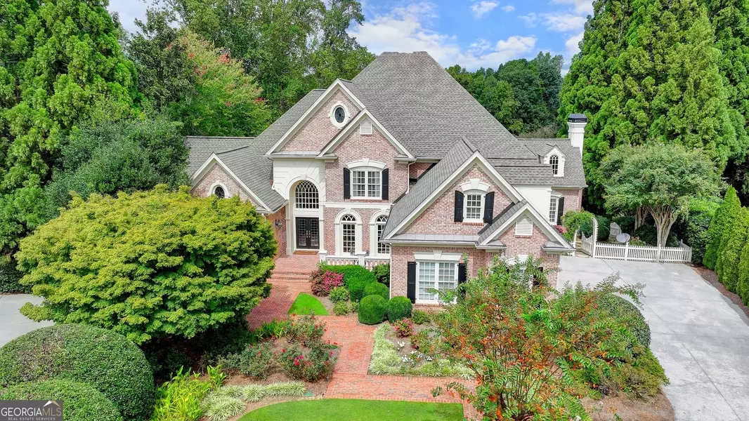 5995 Whitestone LN, Suwanee, GA 30024