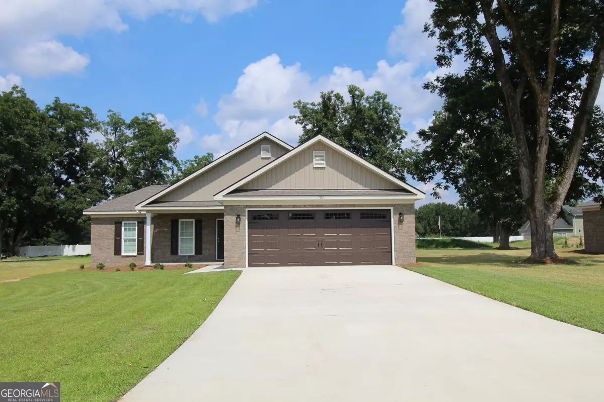 Brooklet, GA 30415,207 Silverthorn DR