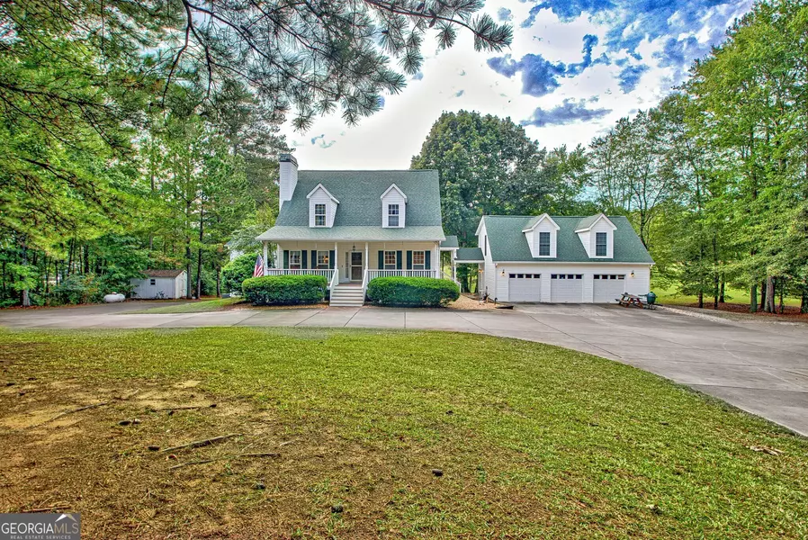 11 Ancient Oak LN, Newnan, GA 30263