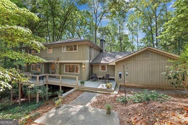 1050 Mountain Creek TRL, Atlanta, GA 30328