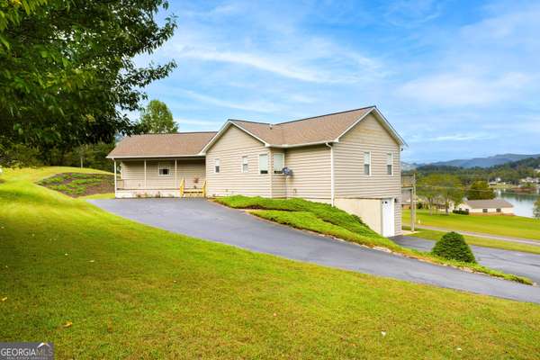 771 Twin Mountain RD, Hiawassee, GA 30546