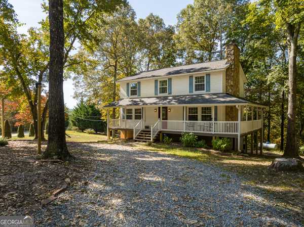 100 Windy Valley LN, Blue Ridge, GA 30513