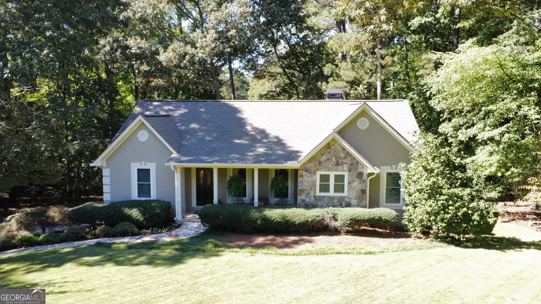 15 Pine Needle CT, Newnan, GA 30263