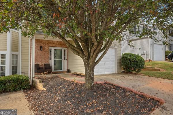 122 Timber Mist LN, Lawrenceville, GA 30045