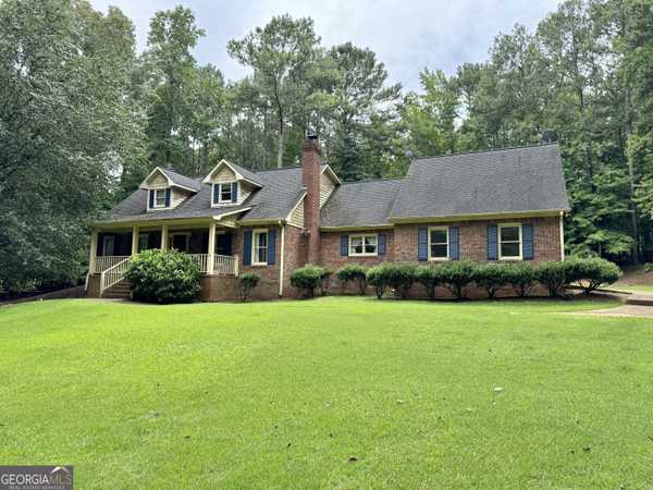 255 Riverbend DR, Mcdonough, GA 30252