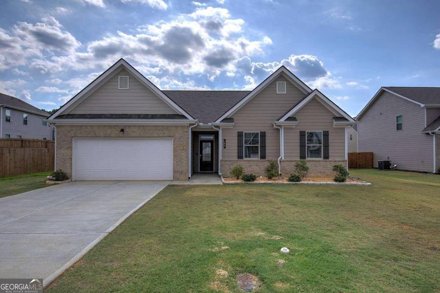 102 Crowley DR, Calhoun, GA 30701