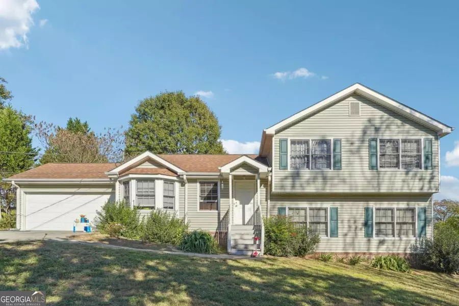 4221 Rolling Ridge DR, Gillsville, GA 30543