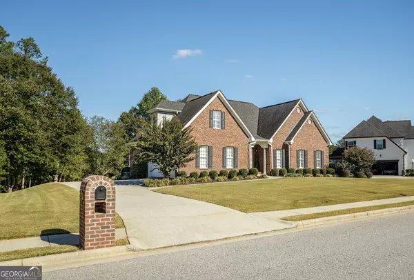 407 Mallory CIR, Loganville, GA 30052