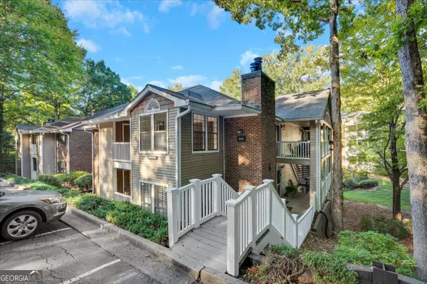 208 Barrington Hills DR, Sandy Springs, GA 30350