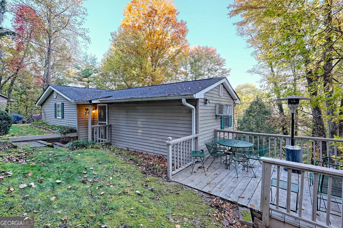 Rabun Gap, GA 30568,108 Elm LN