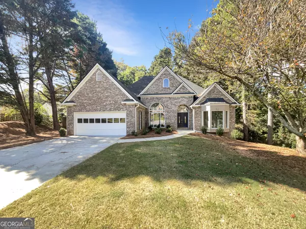 419 Golden Meadows CIR, Suwanee, GA 30024