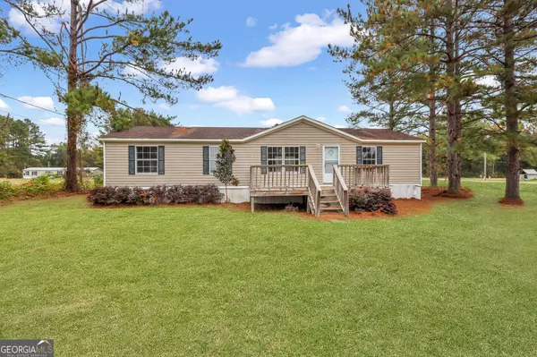 16 Barn Road Circle, Jesup, GA 31545