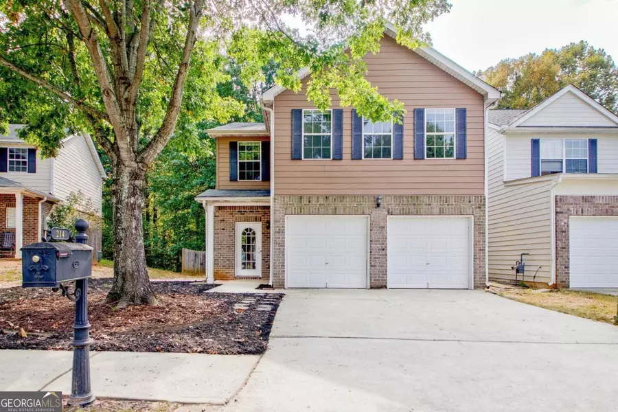 214 Southwind LN, Newnan, GA 30265