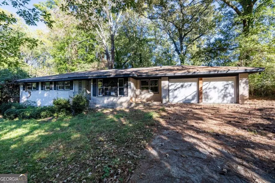 2115 Honeysuckle LN SW, Atlanta, GA 30311