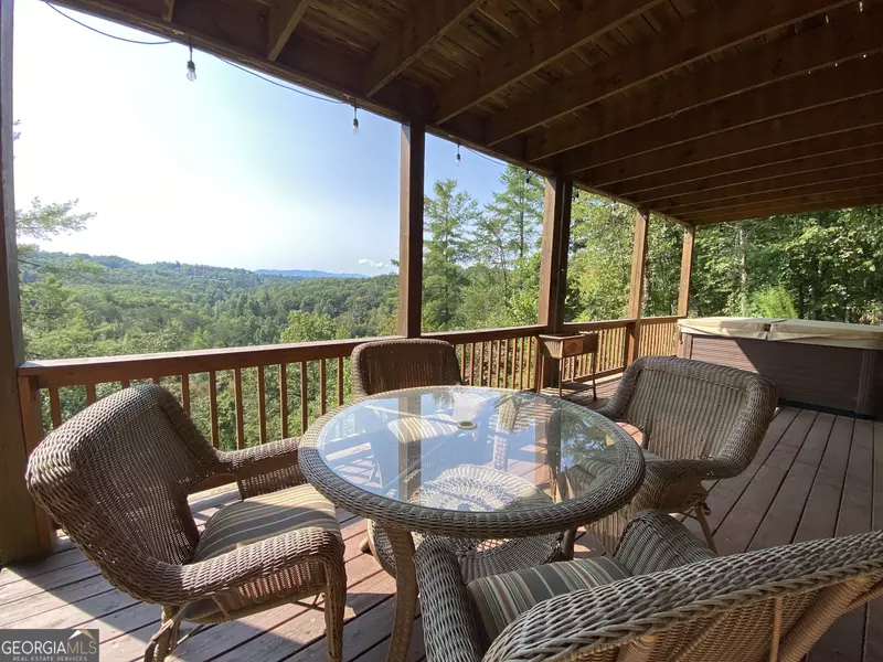 270 Moonshine Mountain RD, Mineral Bluff, GA 30559