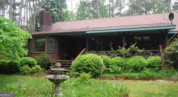 124 Davis RD, Newborn, GA 30056