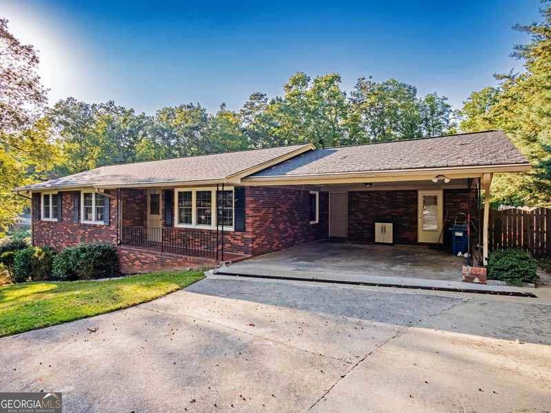 390 Mountain View DR, Gainesville, GA 30501