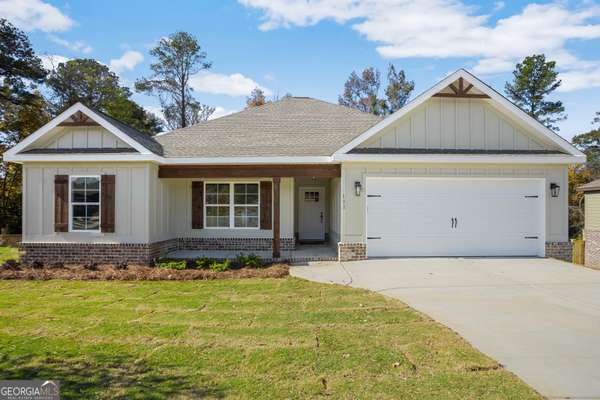 111 Hampton Chase, Perry, GA 31069