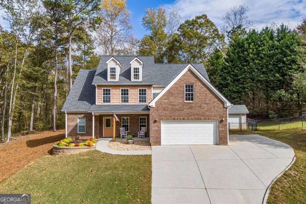 2114 Summit CT, Loganville, GA 30052