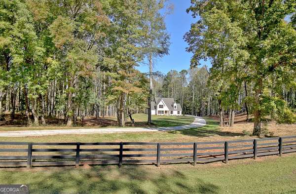 2178 Bear Creek RD, Moreland, GA 30259