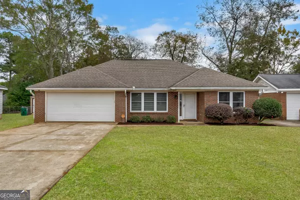 124 Stepping Stone LN, Albany, GA 31721