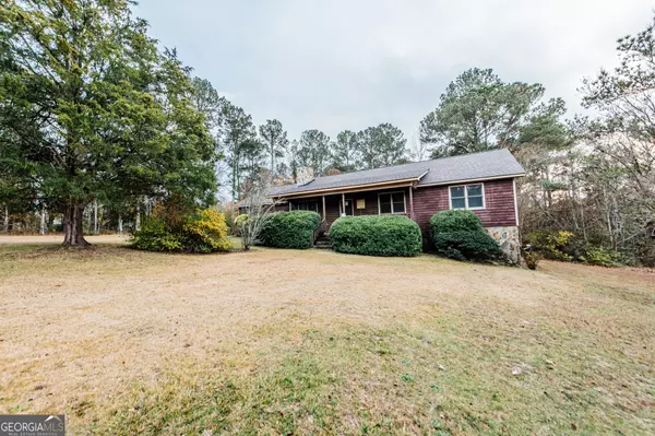 8650 Hopewell RD, Lizella, GA 31052