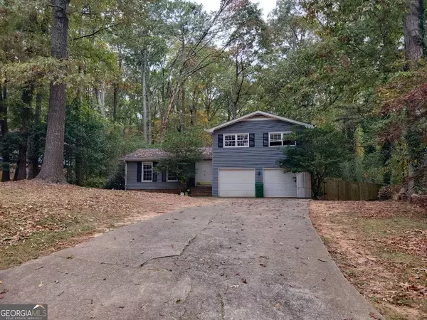 647 Bralorne DR, Stone Mountain, GA 30087