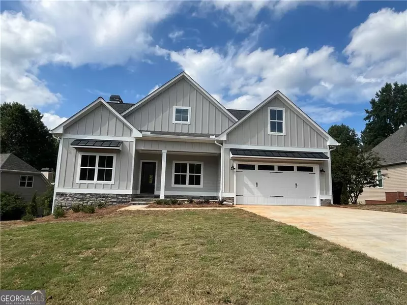 6522 Wauka View DR, Clermont, GA 30527