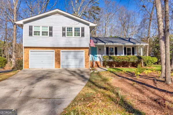 5509 Rodney LN, Stone Mtn, GA 30087