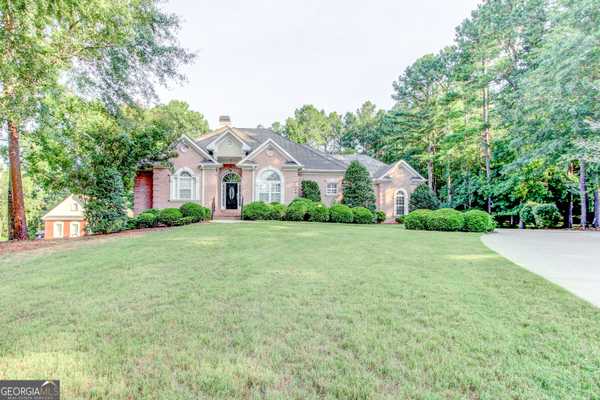 25 Inverleigh ROW, Covington, GA 30014