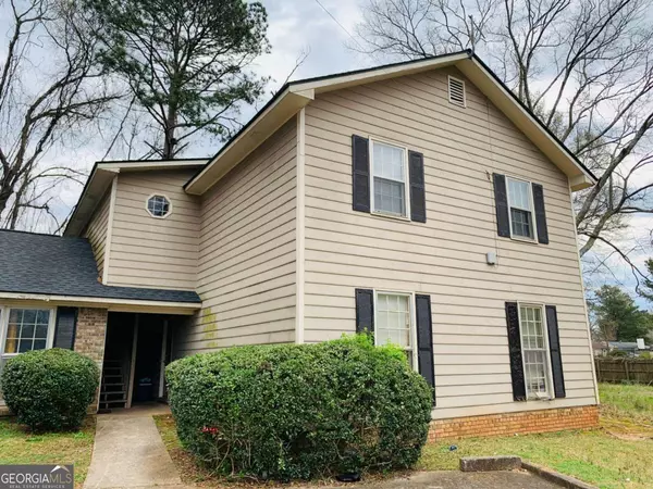 108 Peachtree CT #UNIT C, Lagrange, GA 30241