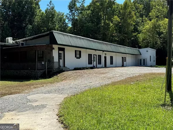 1433 B Old Highway 5, Ellijay, GA 30540