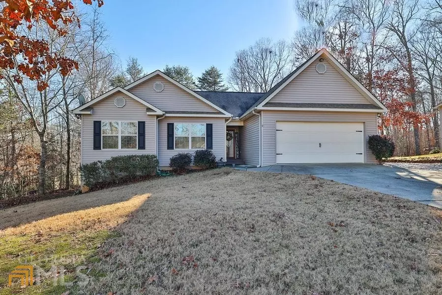 213 Woodcrest DR, Clarkesville, GA 30523