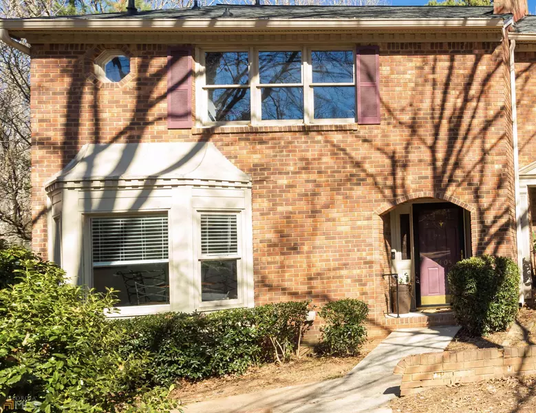 6405 Windsor Trace DR, Peachtree Corners, GA 30092