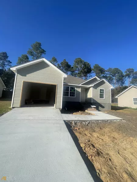 521 Acorn LN, Statesboro, GA 30458