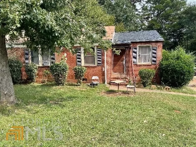 Atlanta, GA 30310,1718 Lisbon DR