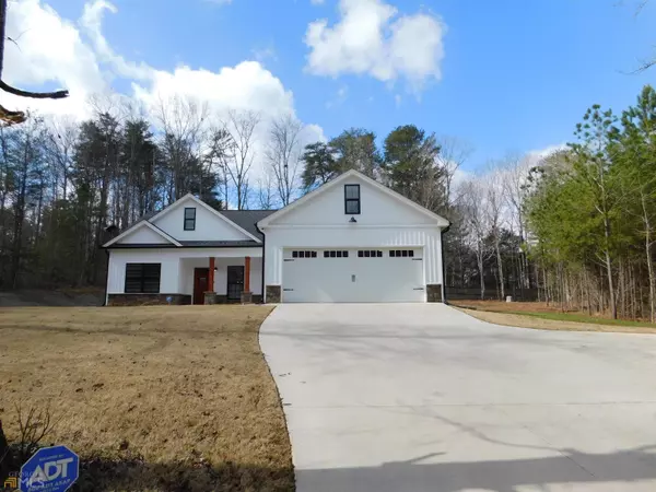 482 Yonah Valley, Cleveland, GA 30528