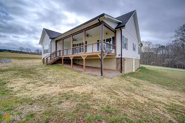 Blairsville, GA 30512,333 Knights SQ #23