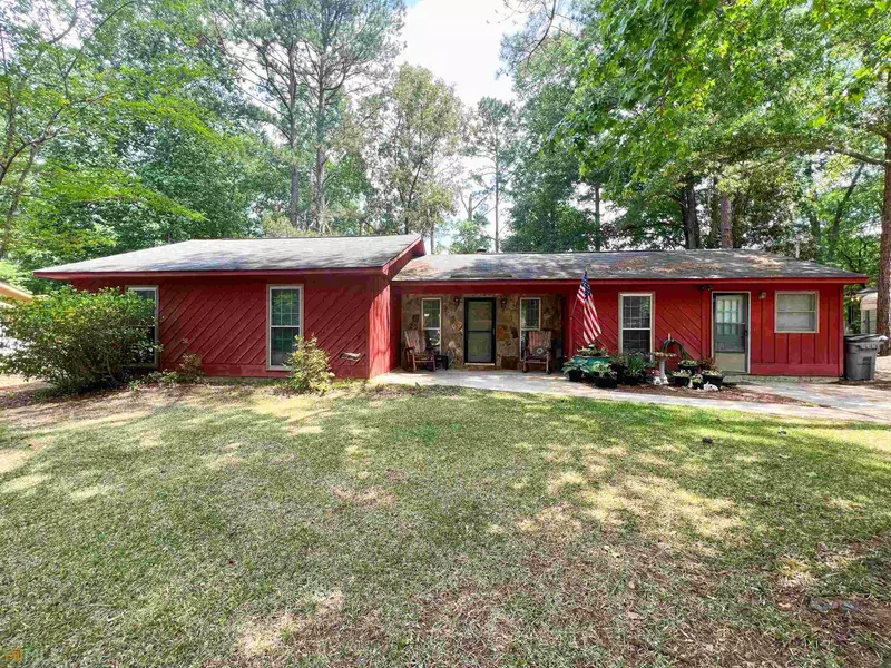 230 Hearthstone DR, Lagrange, GA 30241