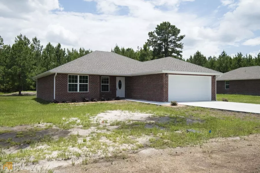 215 Windward Way DR, Folkston, GA 31537