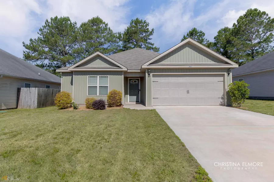 303 Laurel Woods DR, Warner Robins, GA 31088