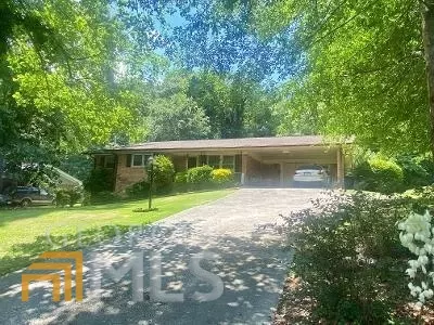 3320 Brenda LN, Lithia Springs, GA 30122