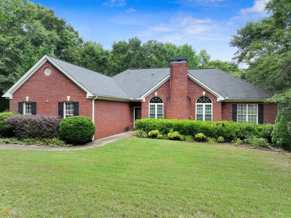 490 River BLF, Hoschton, GA 30548