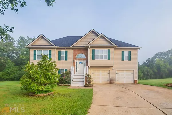 80 Craig Meadows LN, Douglasville, GA 30134